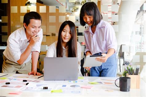 Top Startup Accelerators & Incubators in the Philippines.